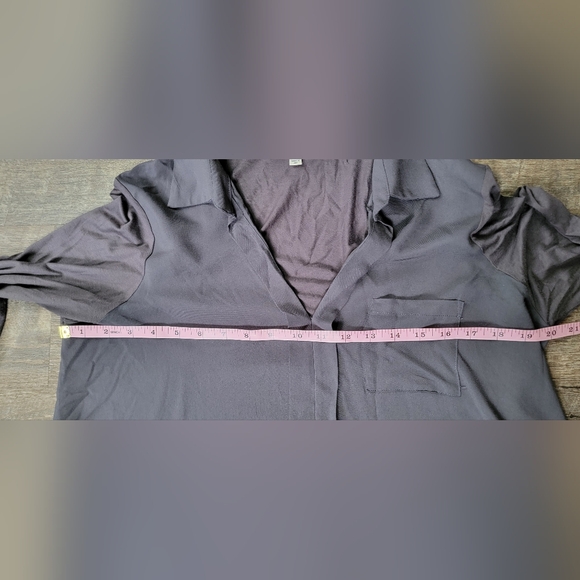 Pleione Anthropologie Asymetric Blouse Women's XL Grey Roll Tab Sleeve Tunic - Picture 7 of 13